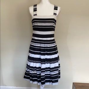 Summer banana republic black and white dress